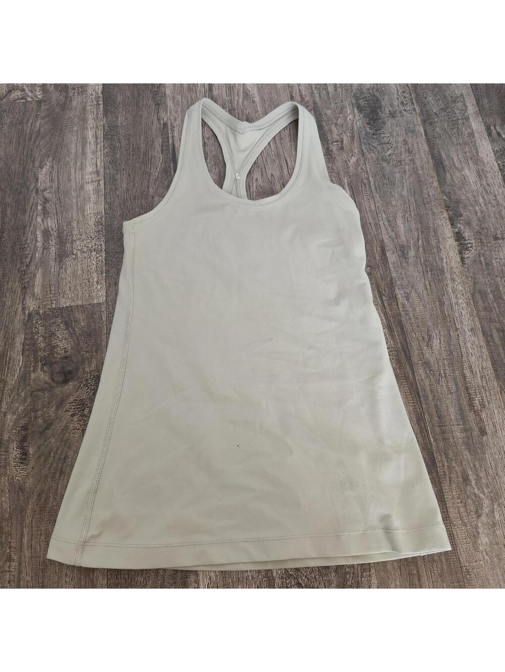 Lululemon Nulu Tank